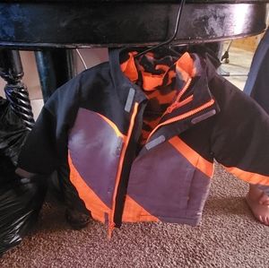💥💥3/$24💥💥  Boys Winter Jacket size 2T